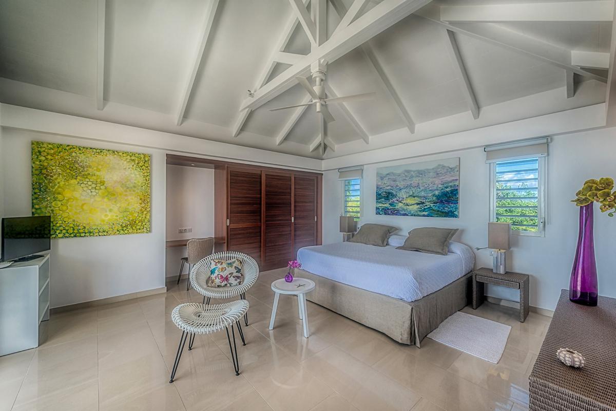 Luxury Beach Front Villa rental - The Bedroom 3